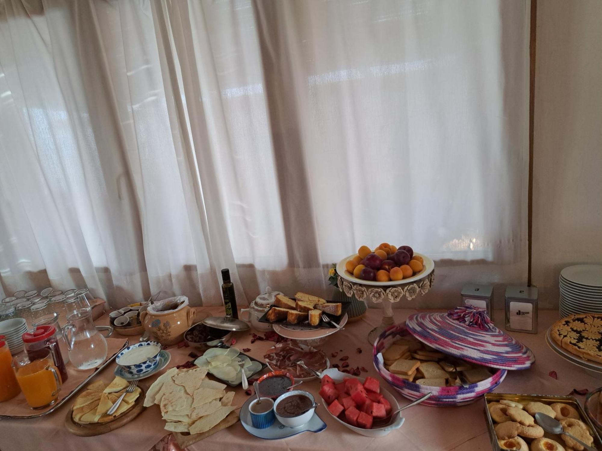 Locanda Tipica Sa Corte Oliena Quarto foto